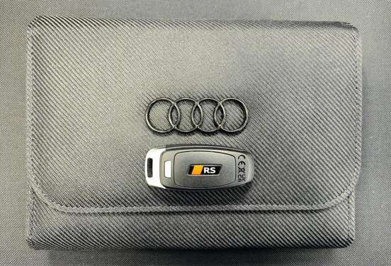 AUDI-RS3-2025