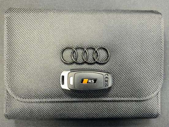 AUDI-RS3-2.5 TFSI GASOLINA SEDAN TRACK QUATTRO S-TRONIC AUDI-RS3-2025