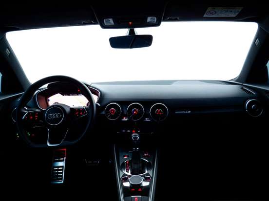 AUDI-TT-2015