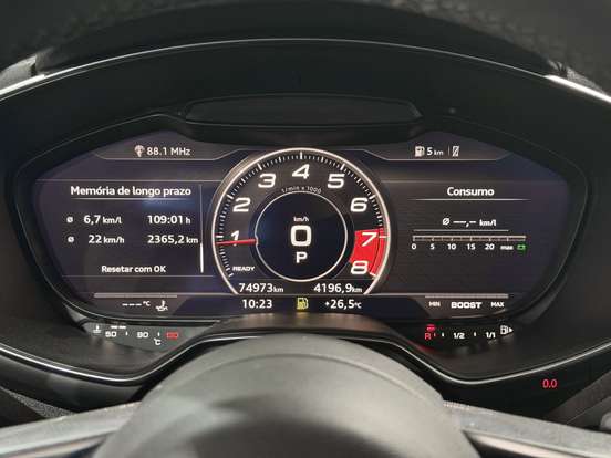 AUDI-TT-2015
