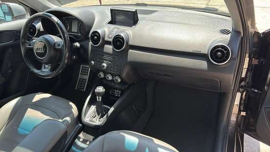 AUDI-A1-2011