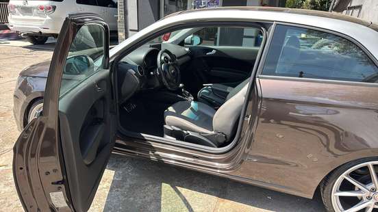AUDI-A1-2011