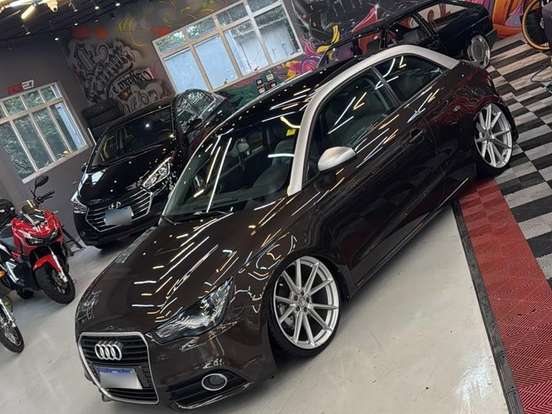 AUDI-A1-1.4 TFSI ATTRACTION 16V 122CV GASOLINA 4P AUTOMÁTICO AUDI-A1-2011