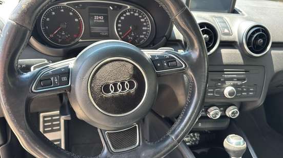 AUDI-A1-2011
