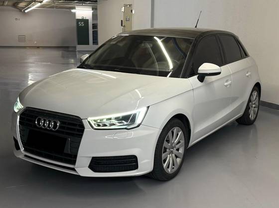 AUDI A1 1.4 TFSI SPORTBACK ATTRACTION 16V 122CV GASOLINA 4P S-TRONIC