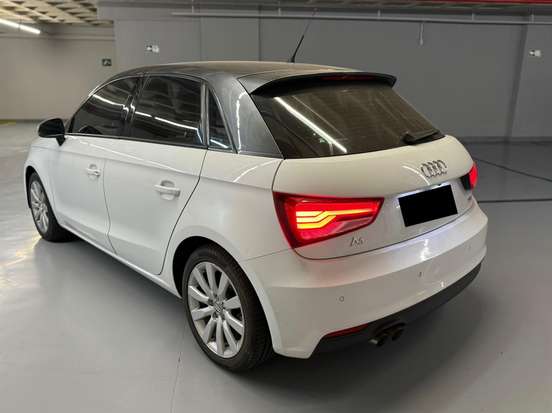 AUDI-A1-2015