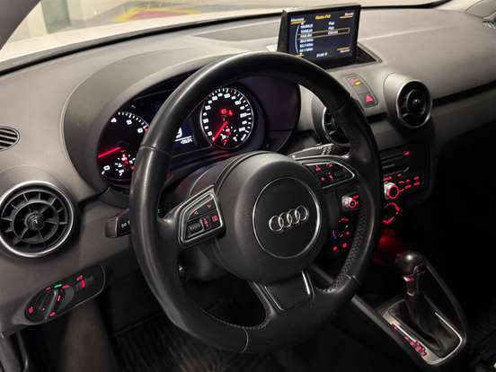 AUDI-A1-2015