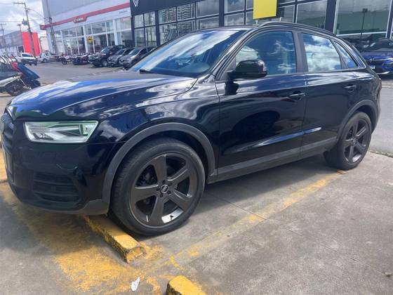 AUDI Q3 1.4 TFSI AMBITION GASOLINA 4P S TRONIC