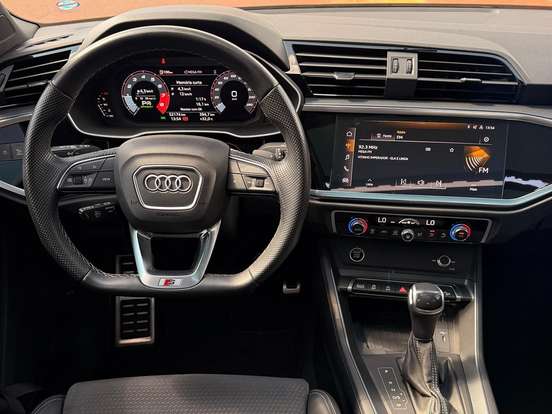 AUDI-Q3-2.0 40 TFSI GASOLINA PERFORMANCE BLACK QUATTRO TIPTRONIC AUDI-Q3-2024