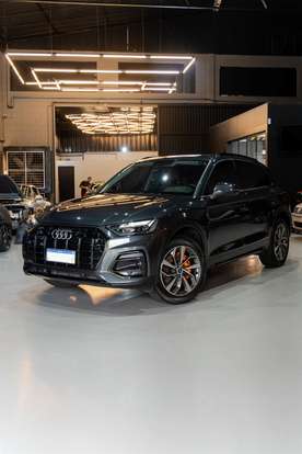 AUDI-Q5-2021