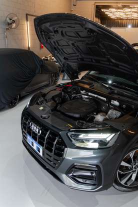 AUDI-Q5-2021