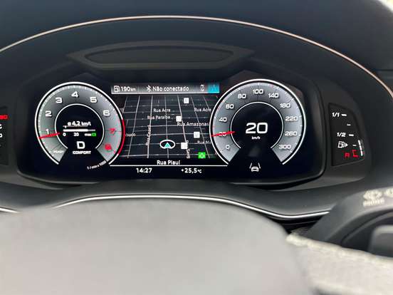 AUDI-Q7-2022
