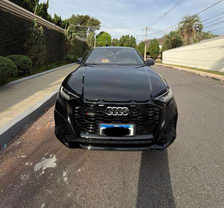 AUDI-RS Q8-2023