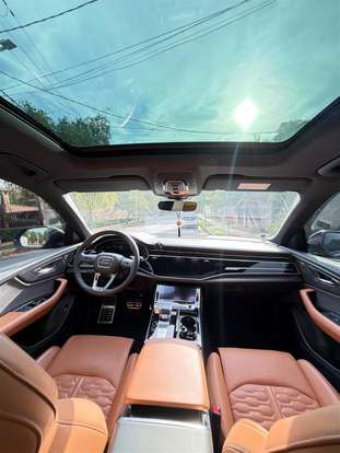 AUDI-RS Q8-2023