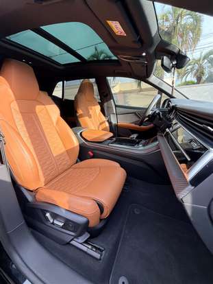 AUDI-RS Q8-2023