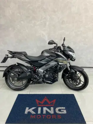 BAJAJ DOMINAR 200 