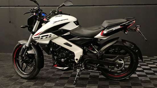 BAJAJ-DOMINAR 200-2023