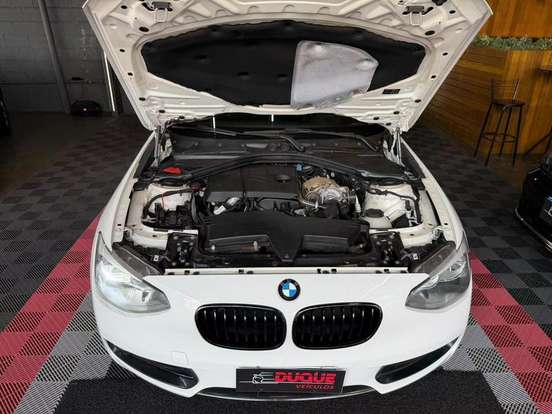 BMW-118i-2014