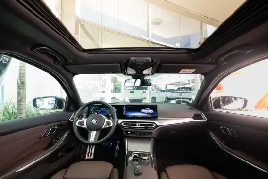 BMW-320i-2024