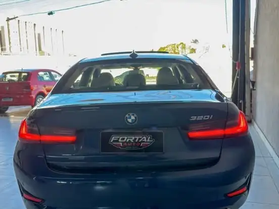 BMW-320i-2.0 16V TURBO FLEX M SPORT AUTOMÁTICO BMW-320i-2022
