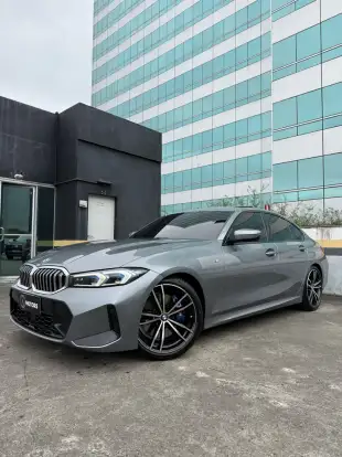 BMW-320i-2023