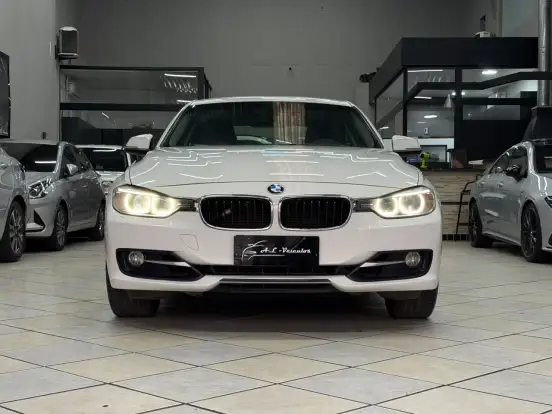 BMW-320i-2015