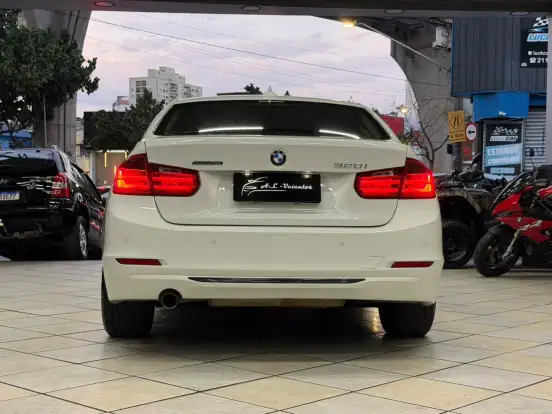 BMW-320i-2.0 SPORT 16V TURBO ACTIVE FLEX 4P AUTOMÁTICO BMW-320i-2015