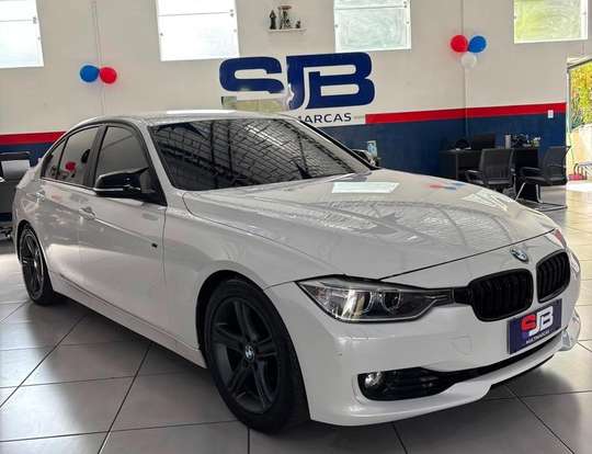 BMW-320i-2013