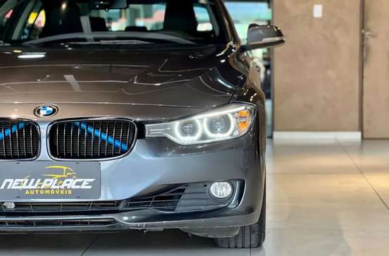 BMW-320i-2015