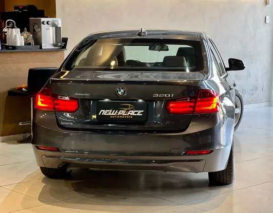 BMW-320i-2015