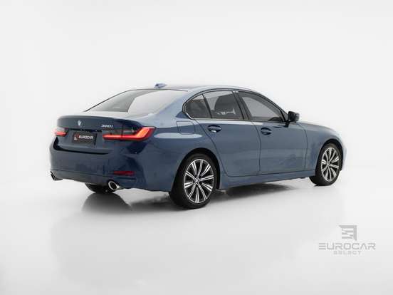 BMW-320i-2023