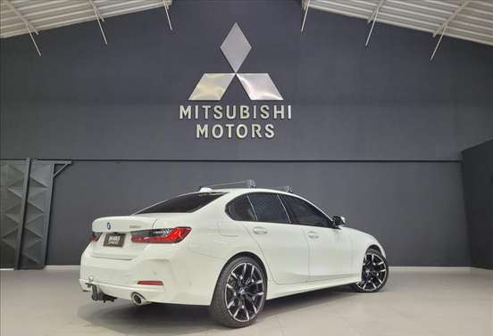 BMW-320i-2024