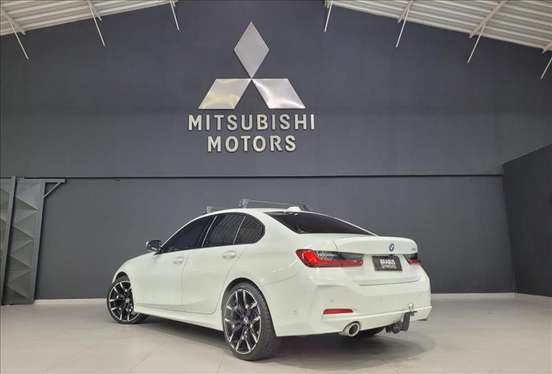 BMW-320i-2024