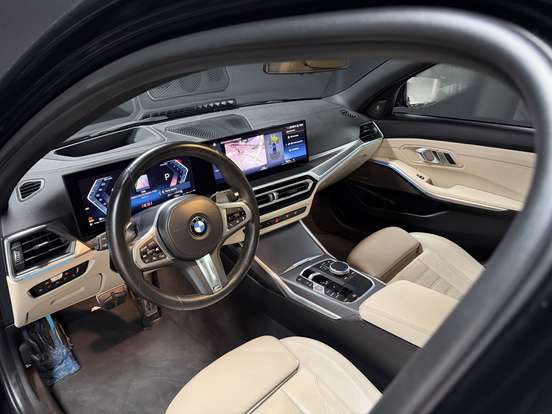 BMW-320i-2022
