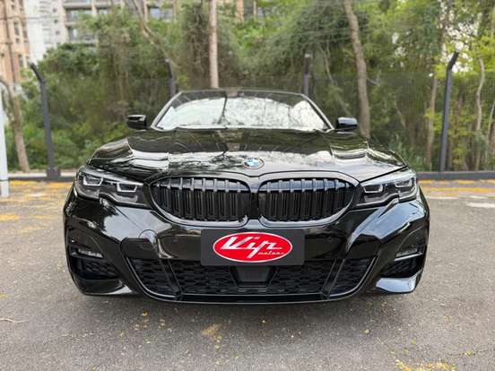 BMW-320i-2021