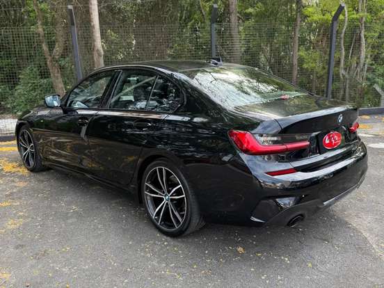 BMW-320i-2.0 16V TURBO FLEX M SPORT AUTOMÁTICO BMW-320i-2021
