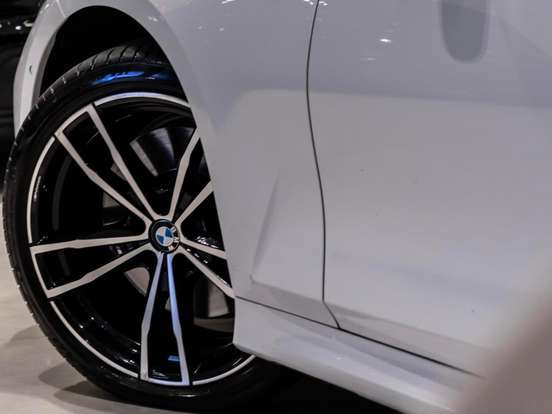 BMW-320i-2.0 16V TURBO FLEX M SPORT AUTOMÁTICO BMW-320i-2022