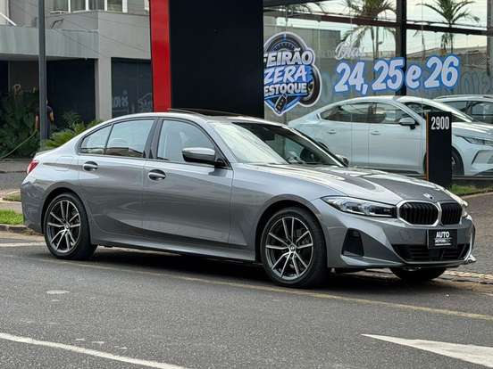 BMW-320i-2022