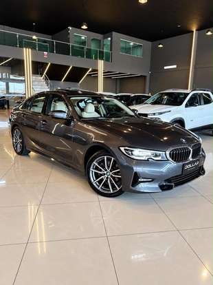 BMW-320i-2019