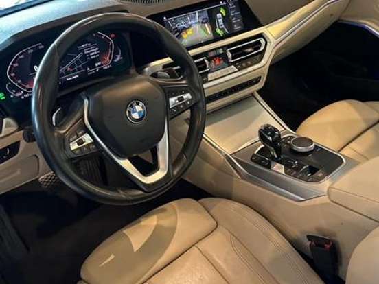 BMW-320i-2.0 16V TURBO GASOLINA M SPORT AUTOMÁTICO BMW-320i-2019