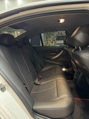 BMW-320i-2018
