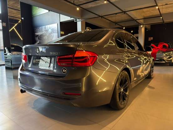 BMW-320i-2016