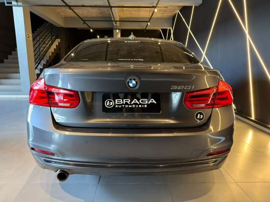 BMW-320i-2016
