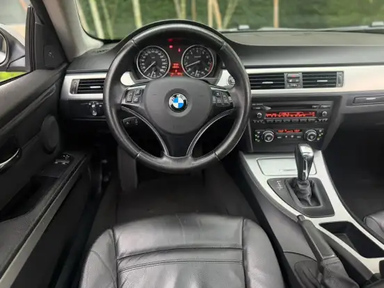 BMW-325Ci-2010