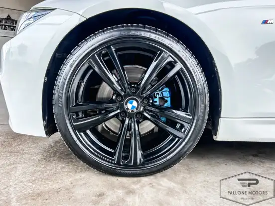 BMW-328i-2.0 M SPORT 16V ACTIVEFLEX 4P AUTOMÁTICO BMW-328i-2017