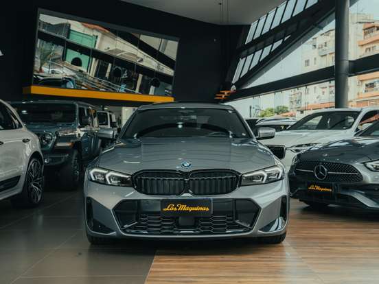 BMW-330e-2.0 16V TURBO HÍBRIDO M SPORT AUTOMÁTICO BMW-330e-2024