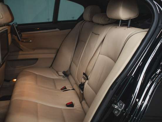 BMW-535i-3.0 GT 24V TURBO GASOLINA 4P AUTOMÁTICO BMW-535i-2013