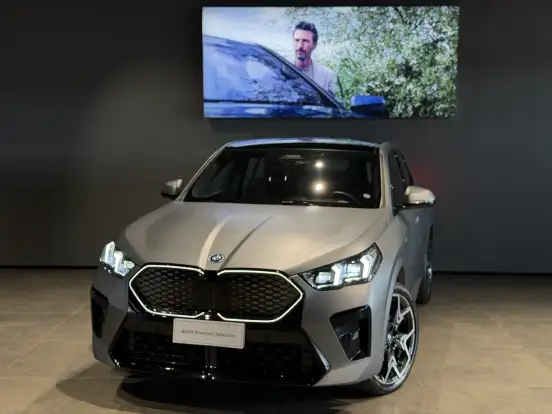 BMW-iX2-2025