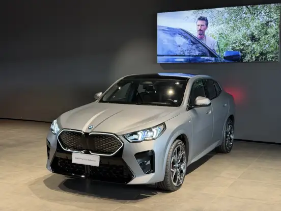BMW-iX2-2025