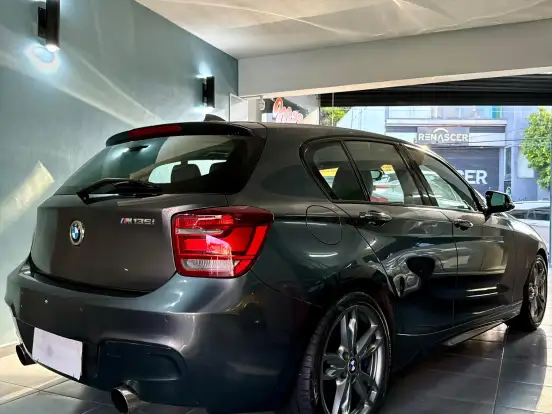 BMW-M 135i-3.0 24V TURBO GASOLINA 4P AUTOMÁTICO BMW-M 135i-2013